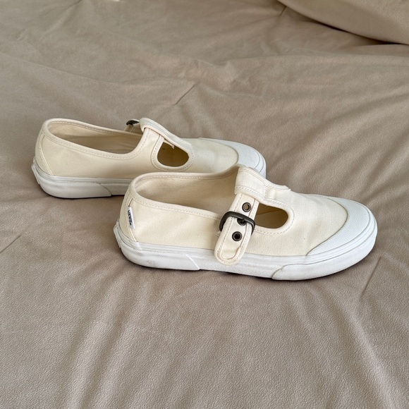Vans Mary Jane Style 93 Buckle Strap Women’s Shoes Classic cream Canvas Size 6.5 - Picture 12 of 13